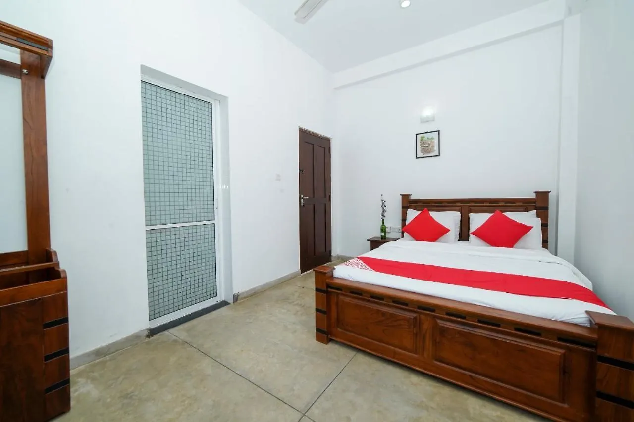 Ξενοδοχείο Oyo 555 Villa Dasuni Κάντι