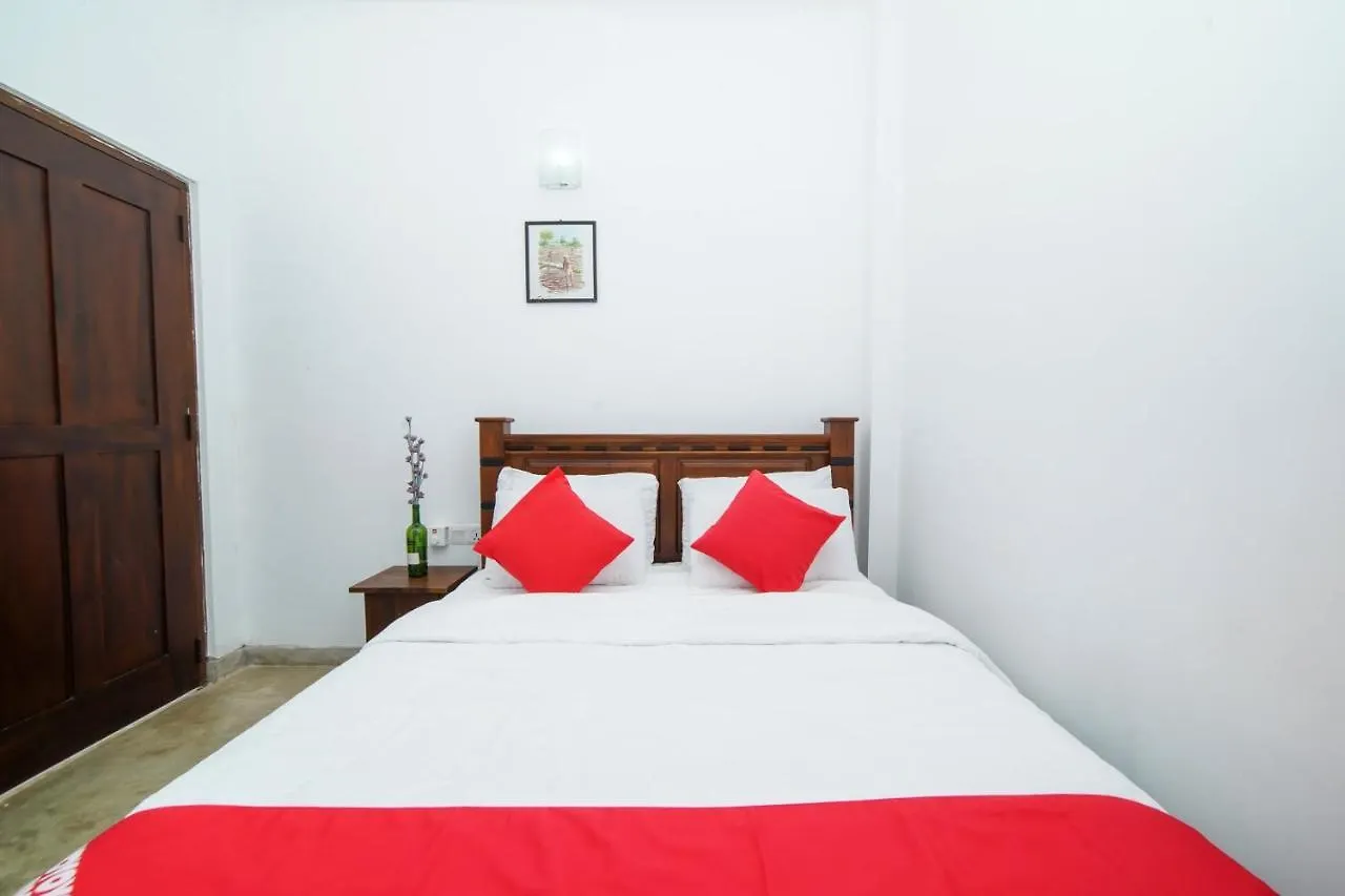 Oyo 555 Villa Dasuni Κάντι Ξενοδοχείο