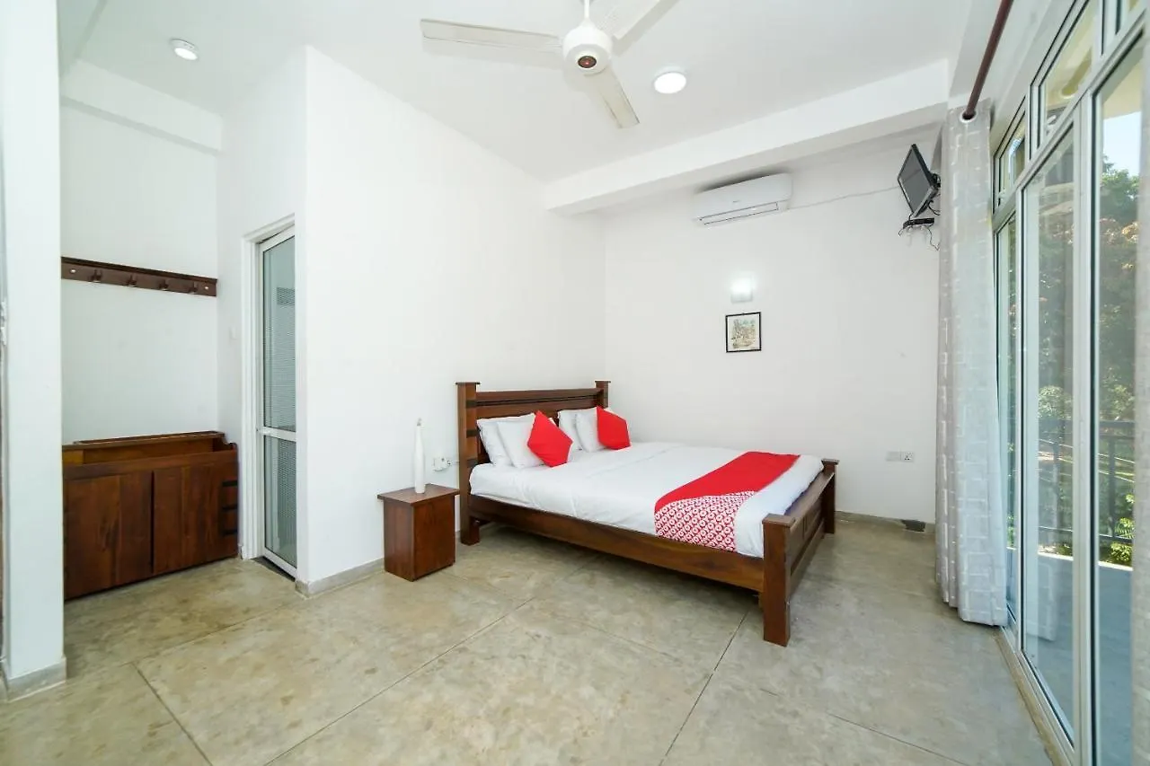 Oyo 555 Villa Dasuni Κάντι Σρι Λάνκα